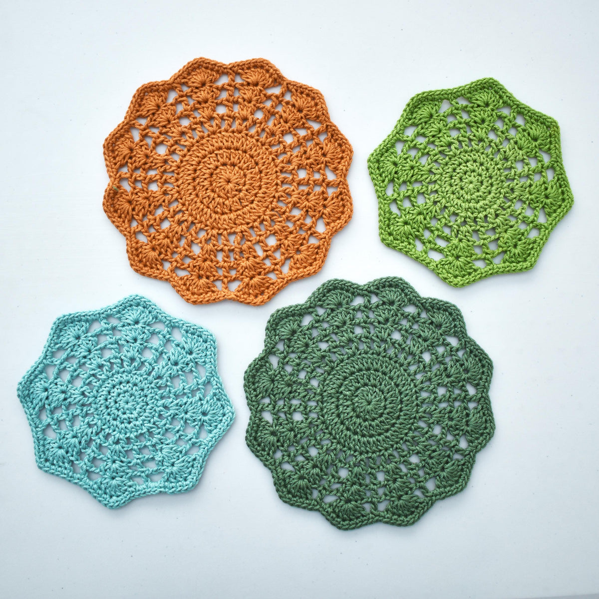 Naperron fleuri au crochet - image 1