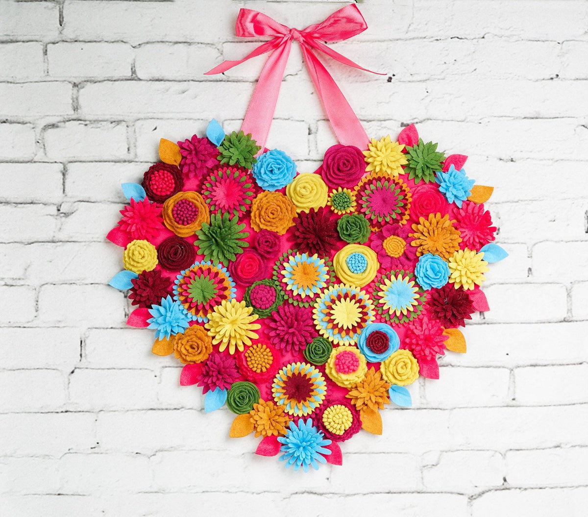 Couronne coeur florale en feutrine - image 1