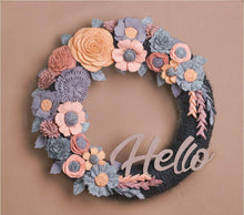 Couronne florale rustique en feutrine - image 1