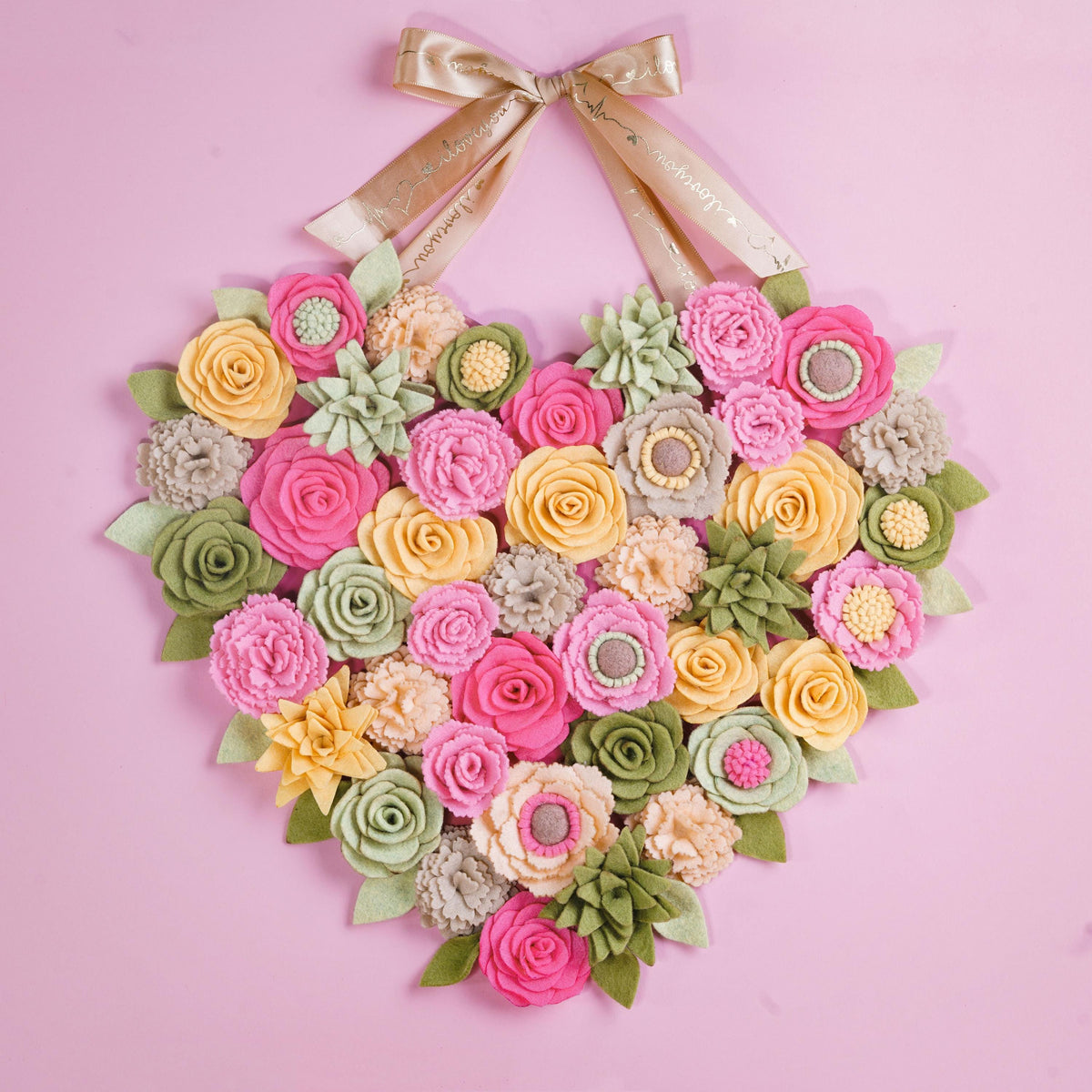Couronne coeur florale en feutrine - image 1