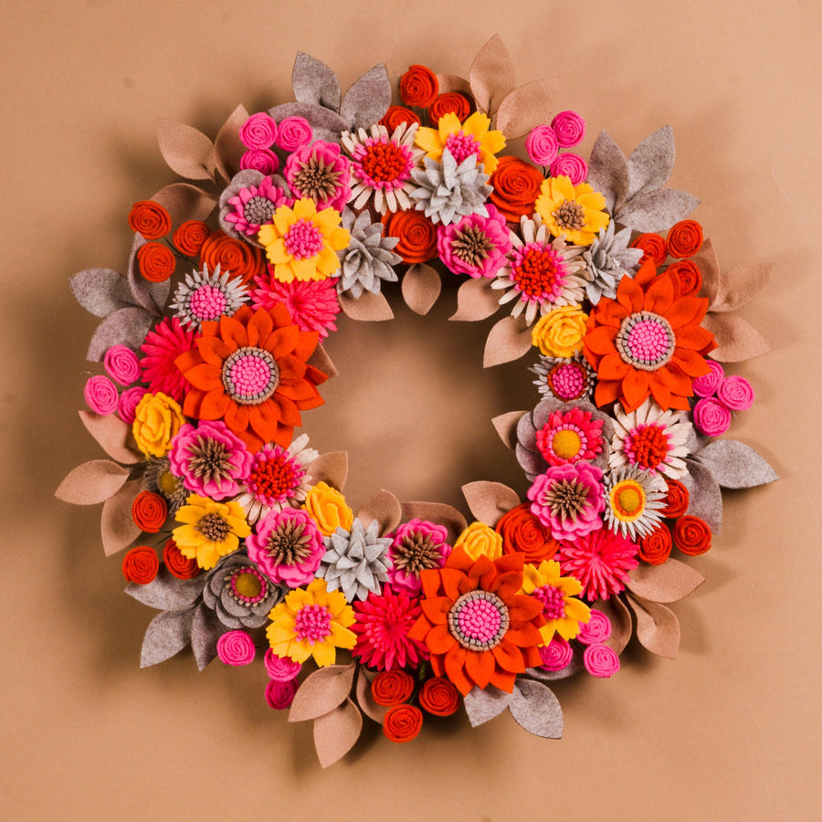 Couronne de fleurs sauvages en feutrine - image 1