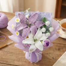 Bouquet de lys violet et blanc au crochet - image 2