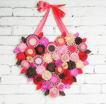Couronne coeur florale en feutrine - image 2