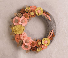 Couronne florale rustique en feutrine - image 2
