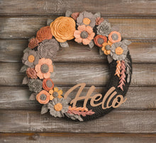 Couronne florale rustique en feutrine - image 2