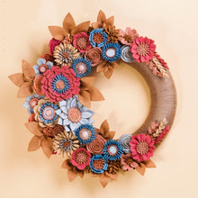 Couronne florale neutre en feutrine - image 2