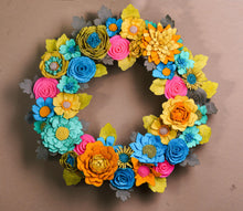Couronne florale rustique en feutrine - image 2