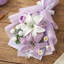 Bouquet de lys violet et blanc au crochet - image 3
