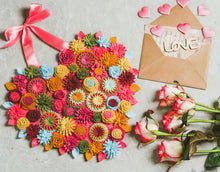 Couronne coeur florale en feutrine - image 3