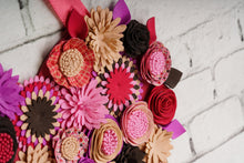 Couronne coeur florale en feutrine - image 3