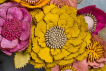 Couronne de fleurs sauvages en feutrine - image 3