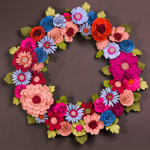 Couronne florale coloree en feutrine - image 3