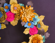 Couronne florale rustique en feutrine - image 3