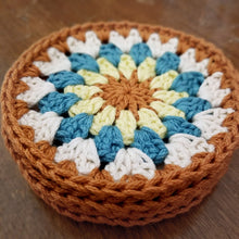Lot de dessous de verre tournesol au crochet - image 4