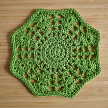 Naperron fleuri au crochet - image 4