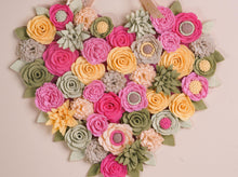 Couronne coeur florale en feutrine - image 4
