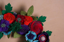 Couronne florale rustique en feutrine - image 4