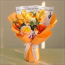 Grand bouquet mixte de fleurs au crochet - image 5