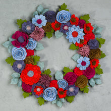 Couronne florale coloree en feutrine - image 5