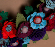 Couronne florale rustique en feutrine - image 5