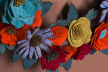 Couronne florale rustique en feutrine - image 5