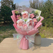 Bouquet de roses pastel au crochet - image 6