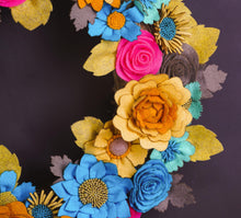 Couronne florale rustique en feutrine - image 6