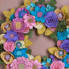 Couronne de fleurs sauvages en feutrine - image 6