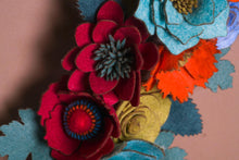 Couronne florale rustique en feutrine - image 7