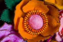 Couronne florale rustique en feutrine - image 7