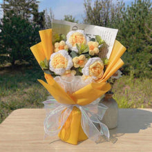 Bouquet de roses pastel au crochet - image 8