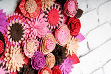 Couronne coeur florale en feutrine - image 8