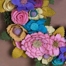 Couronne de fleurs sauvages en feutrine - image 8