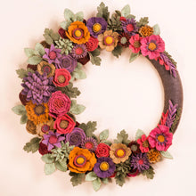 Couronne florale rustique en feutrine - image 9