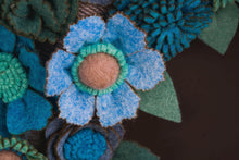 Couronne florale avec panneau bienvenue - image 9