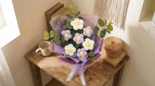 Bouquet de fleurs au crochet fait main - image 10
