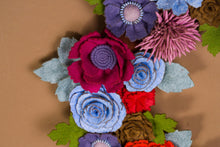 Couronne florale coloree en feutrine - image 10