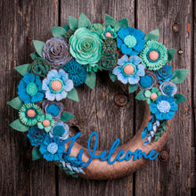 Couronne florale avec panneau bienvenue - image 11