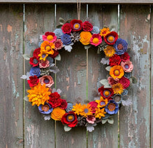 Couronne florale rustique en feutrine - image 12
