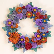 Couronne florale coloree en feutrine - image 14